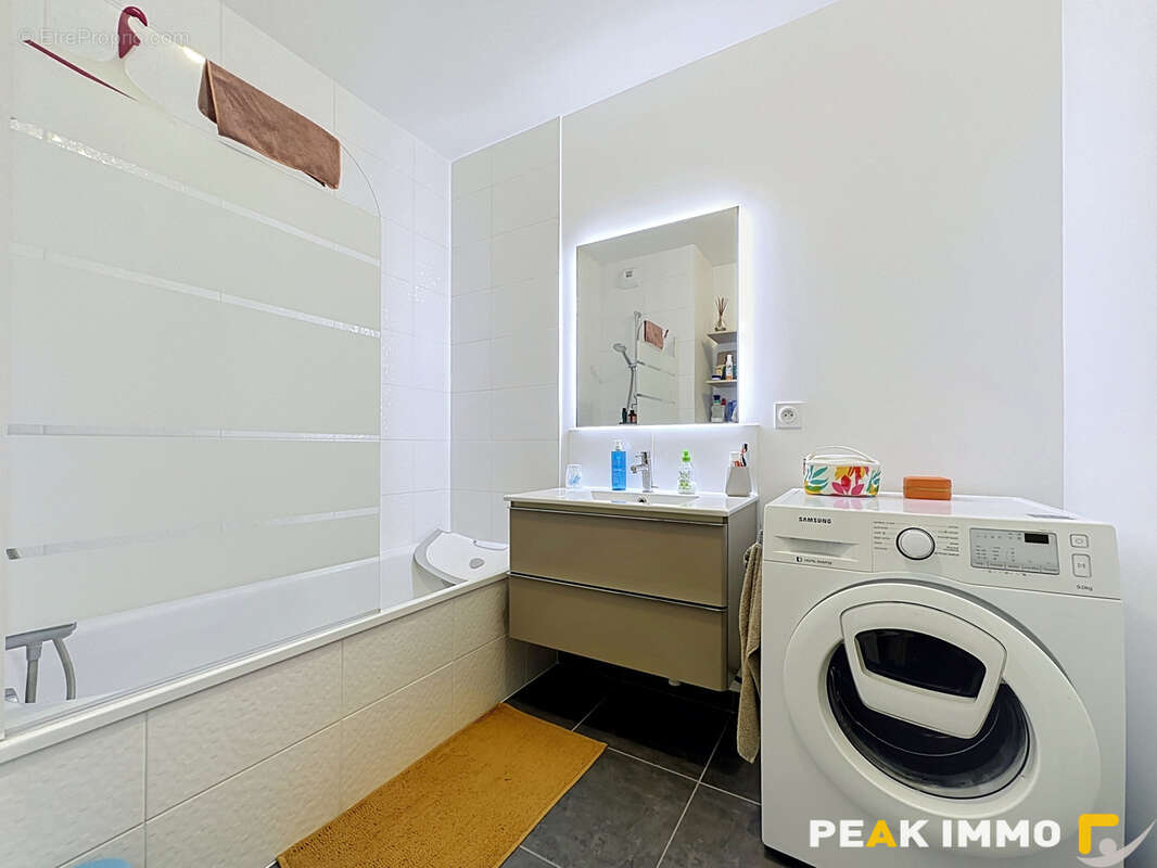 Appartement 3 pièces - 67 m2 - Sales - photo 9