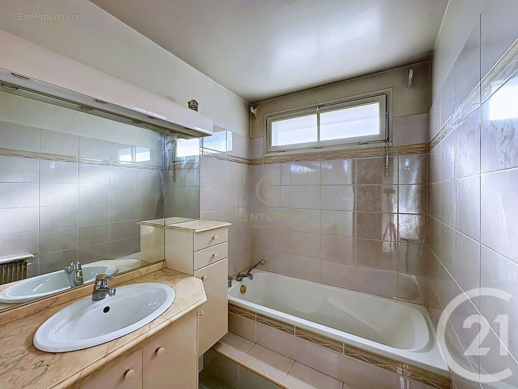 Appartement à LYON-8E