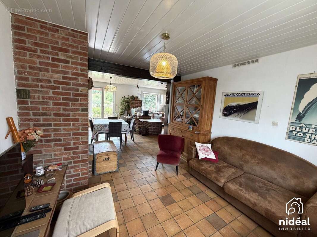 Maison 93 m² à Leval  - photo 2