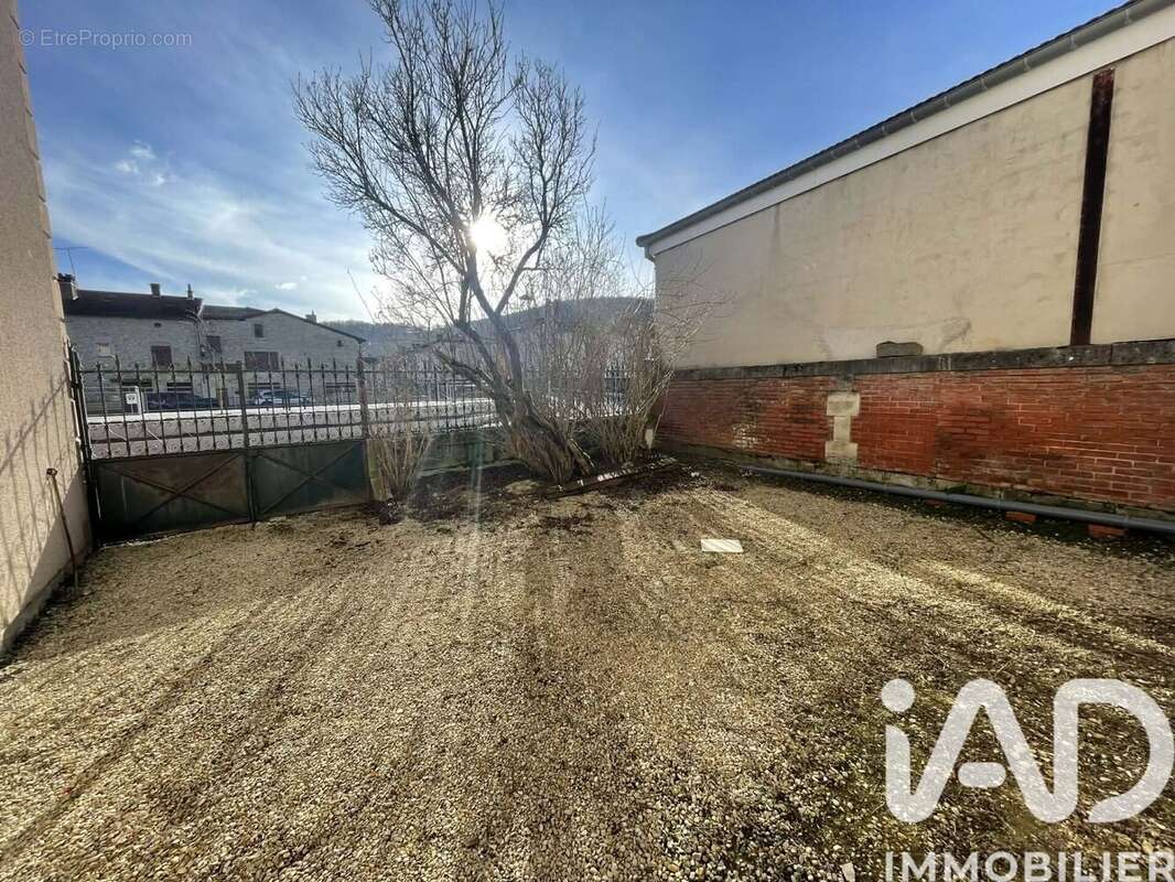 Maison 148 m² à Poissons  - photo 8