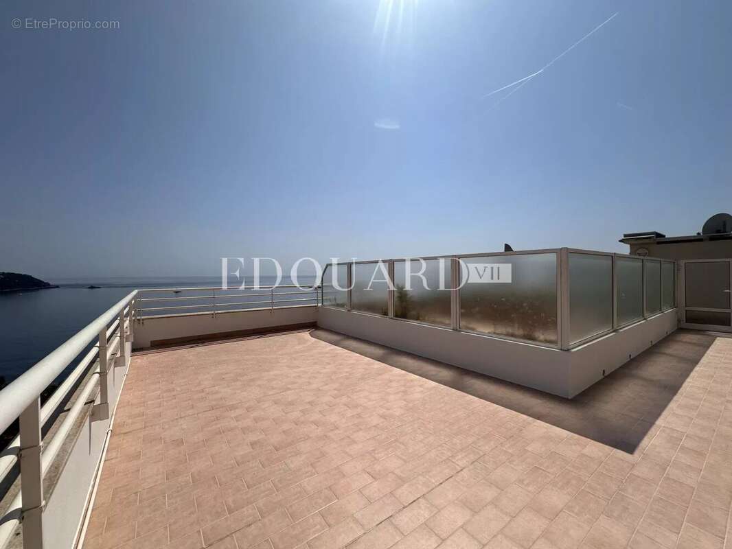 Appartement à ROQUEBRUNE-CAP-MARTIN