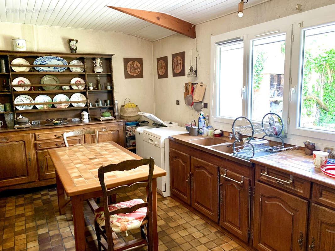 Maison à SAINT-JEAN-DE-LA-RUELLE