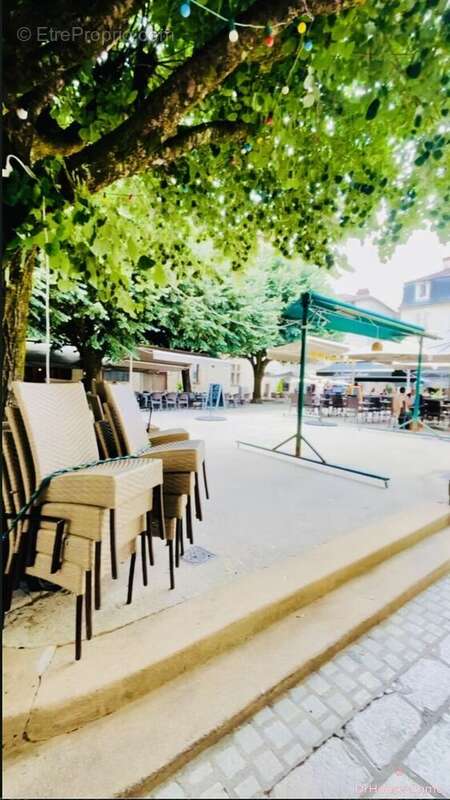 Commerce à PERIGUEUX