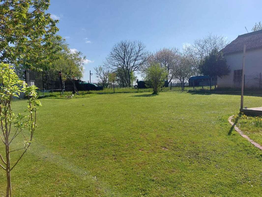 Maison à SAINT-GERMAIN-LES-BELLES