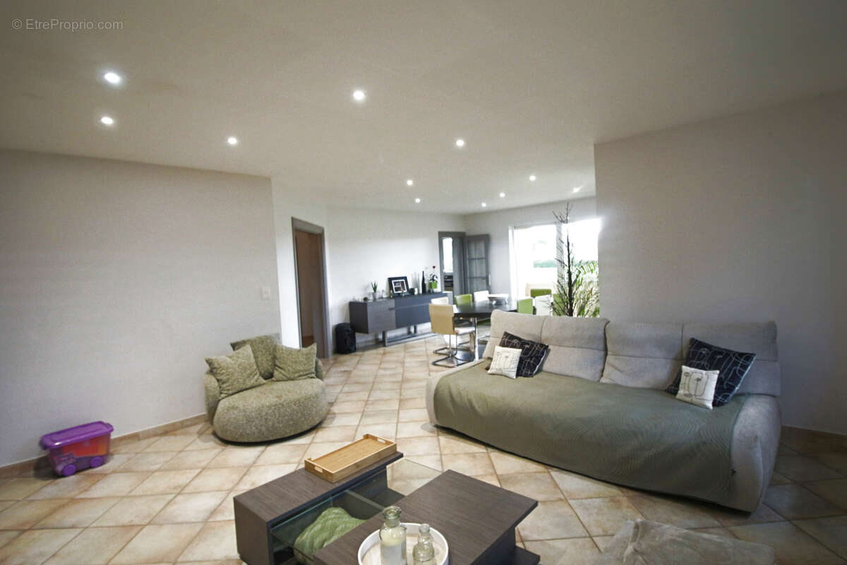 Maison à PUY-L'EVEQUE