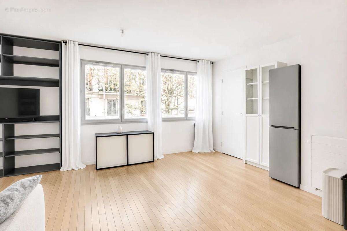 Studio lumineux de 34 m² à Noisy-le-Sec - photo 2