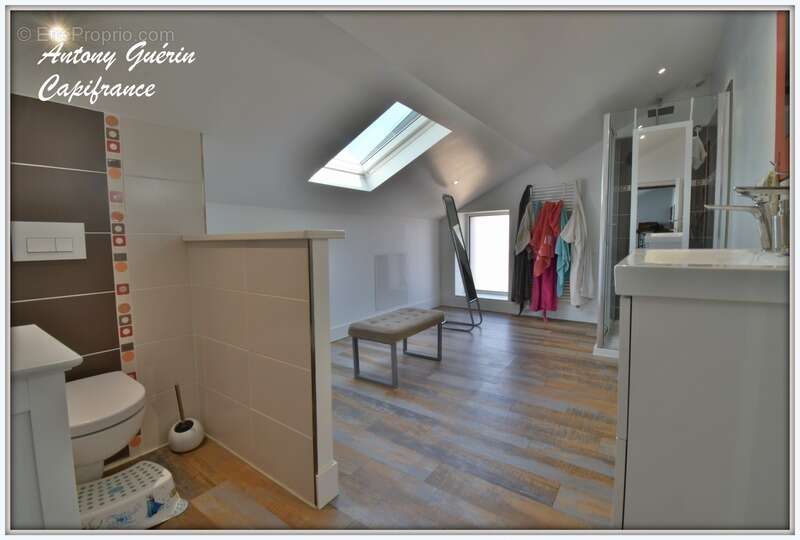 Grange rénovée de caractère avec dépendance 9 pièces-252 m² Habitable-MESNARD LA BAROTIERE - photo 9