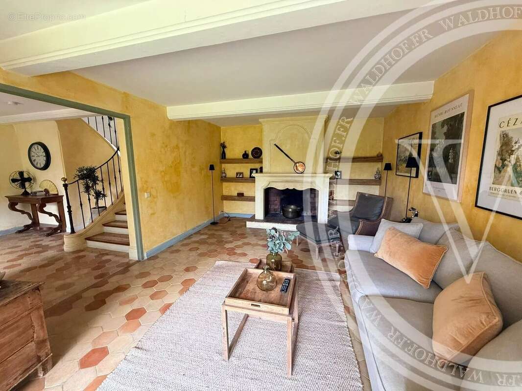 Maison à GRASSE
