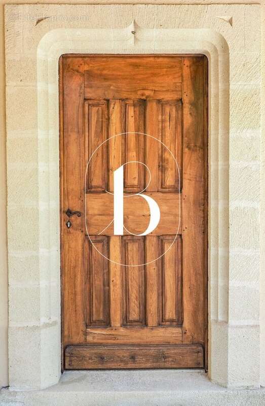 Maison à UZES