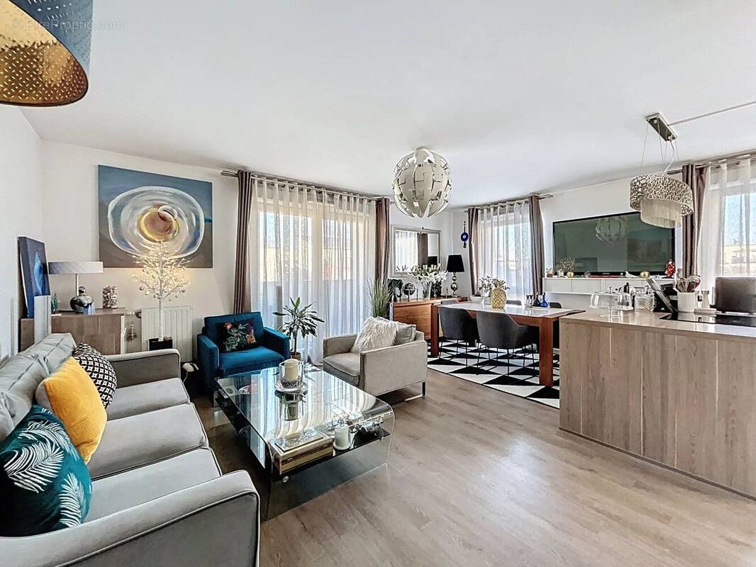 Appartement à LIMEIL-BREVANNES