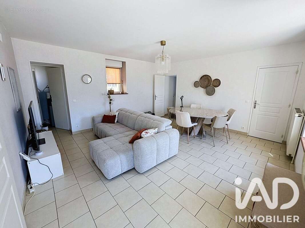 Maison 81 m² à Bayeux  - photo 3
