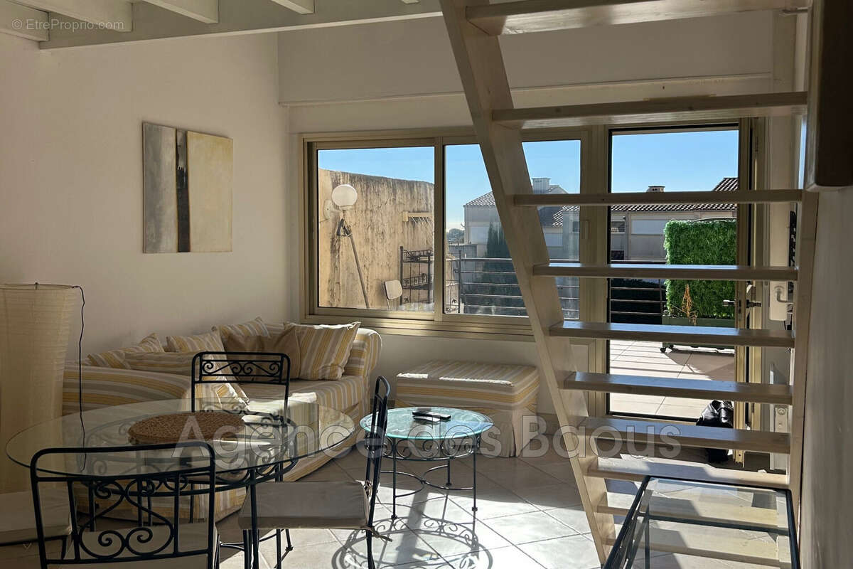 Appartement à VENCE