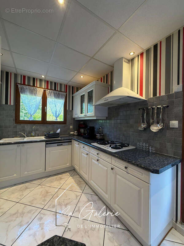 Belle maison avec piscine a saint egreve - photo 6
