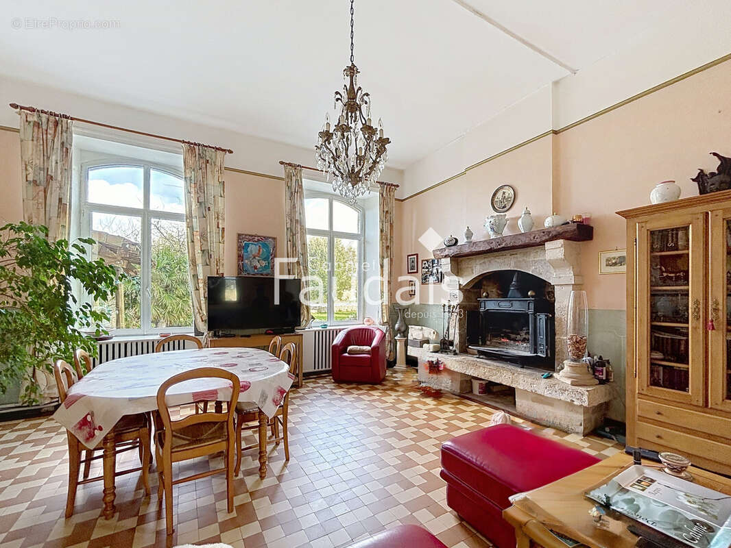 Maison à PICAUVILLE