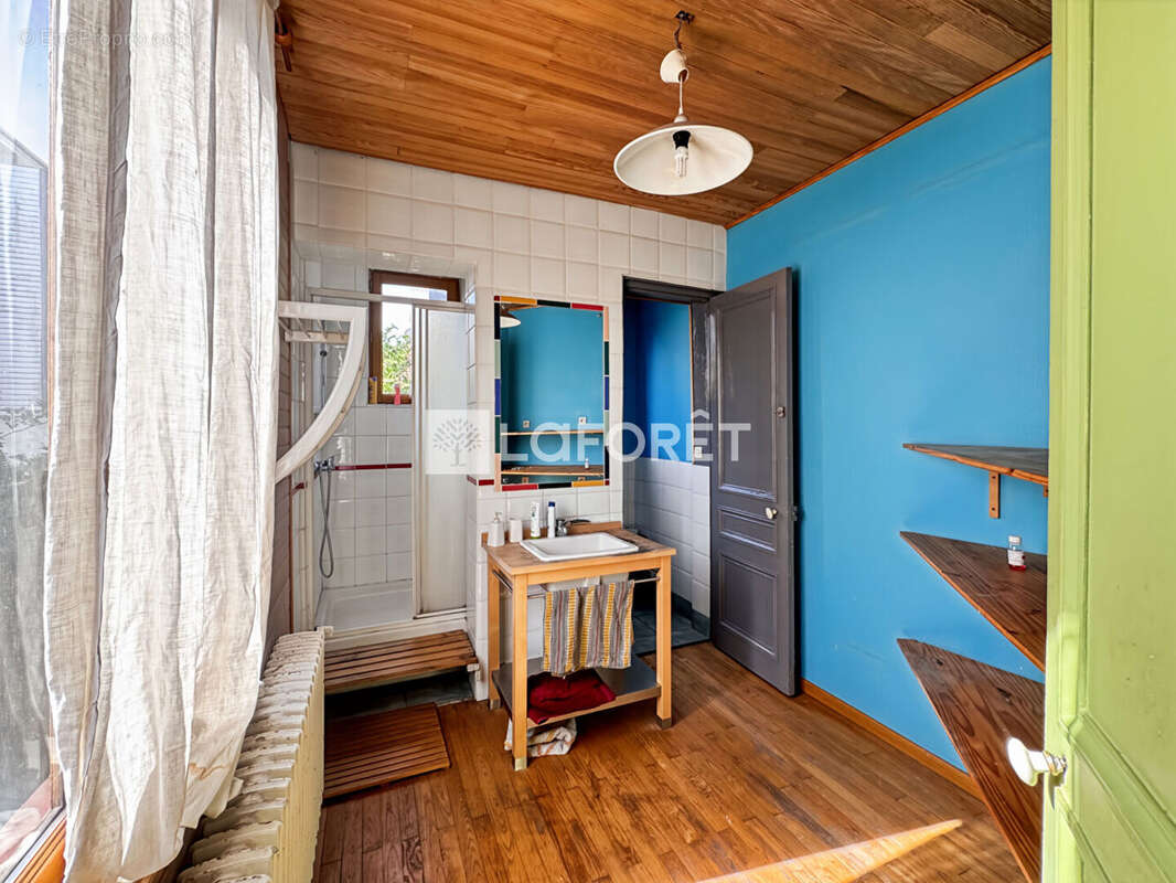 Bourgeoise 4 chambres, espace extérieur - photo 11