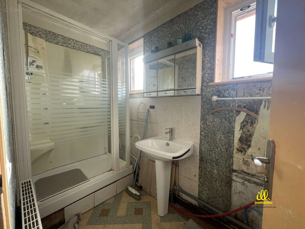 Maison à VIREUX-MOLHAIN