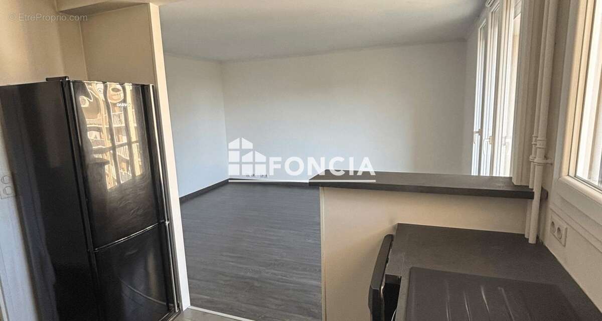 Appartement à CHILLY-MAZARIN