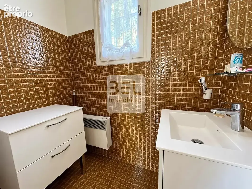 Sur les hauteur de Bagnols-sur-Cèze, belle villa de 5 chambres avec terrain de 1800 m2 - photo 17