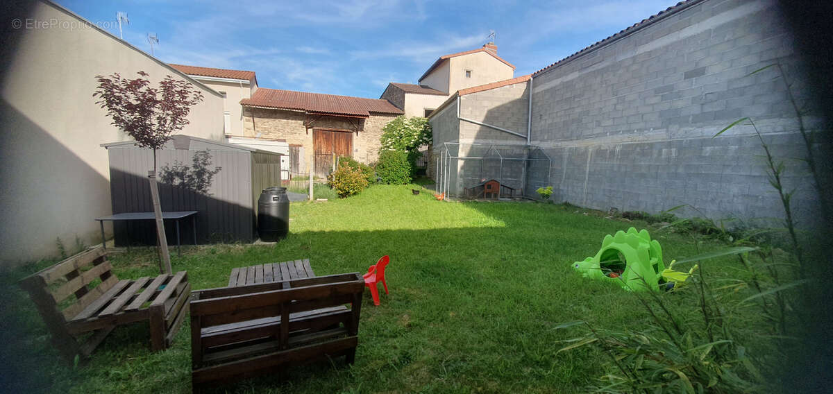 Combronde - Maison familiale - photo 15