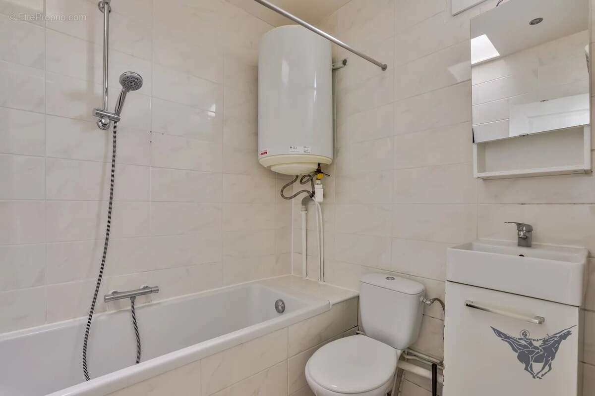 Appartement à PARIS-14E