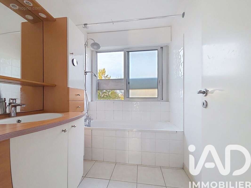 Photo 9 - Appartement à MARLY-LE-ROI