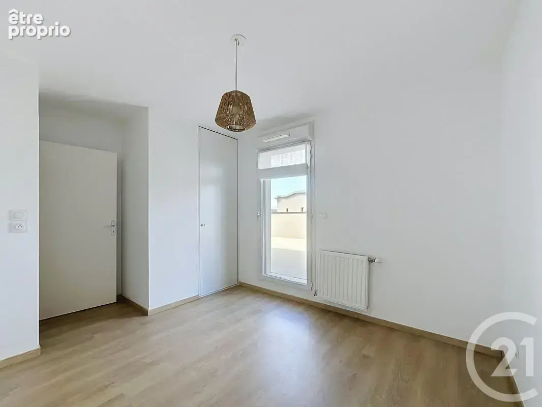 Appartement 64 m² à Brignais  - photo 11