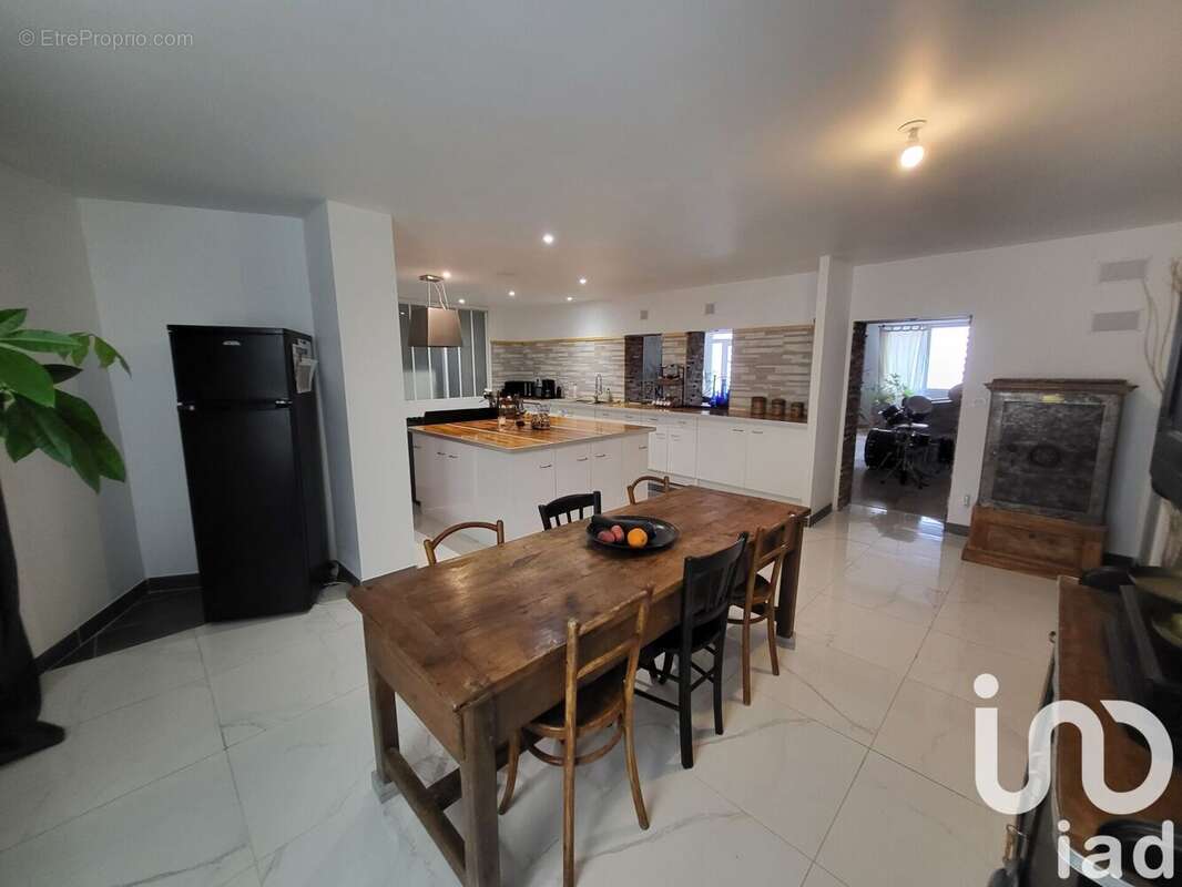 Photo 7 - Maison à AVRILLE