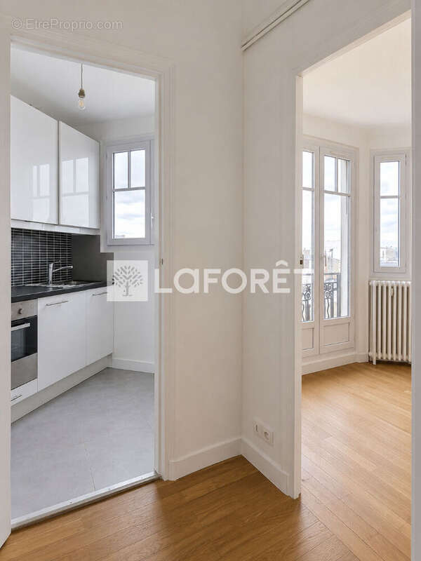 Appartement à NEUILLY-SUR-SEINE
