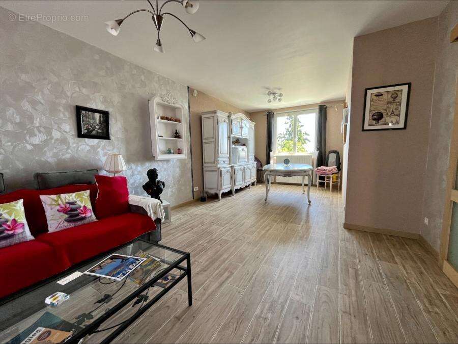 Maison 80 m² à La Chapelle-Saint-Aubin  - photo 73