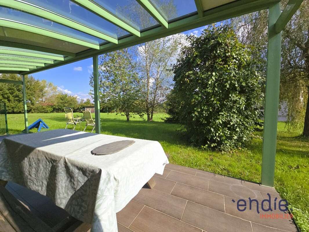 Maison à AUTRY-ISSARDS