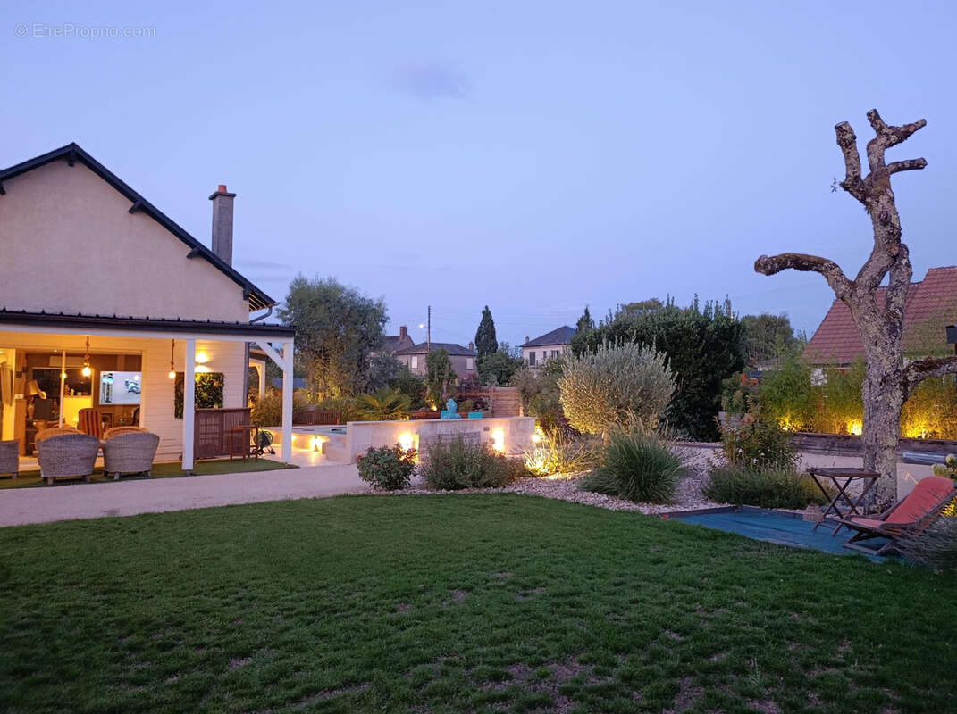 Maison rénovée, habitable de suite, garage, jardin clos avec piscine - photo 17