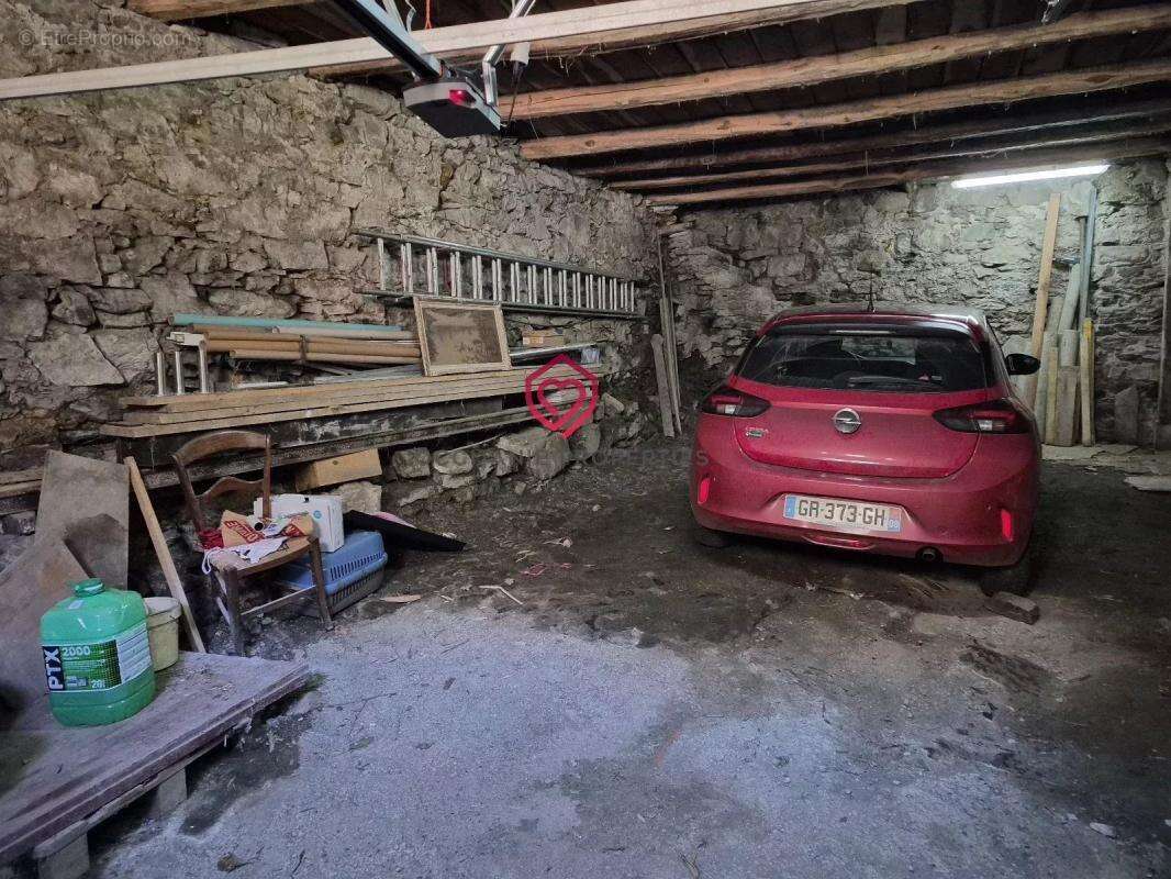 Maison à COUFLENS
