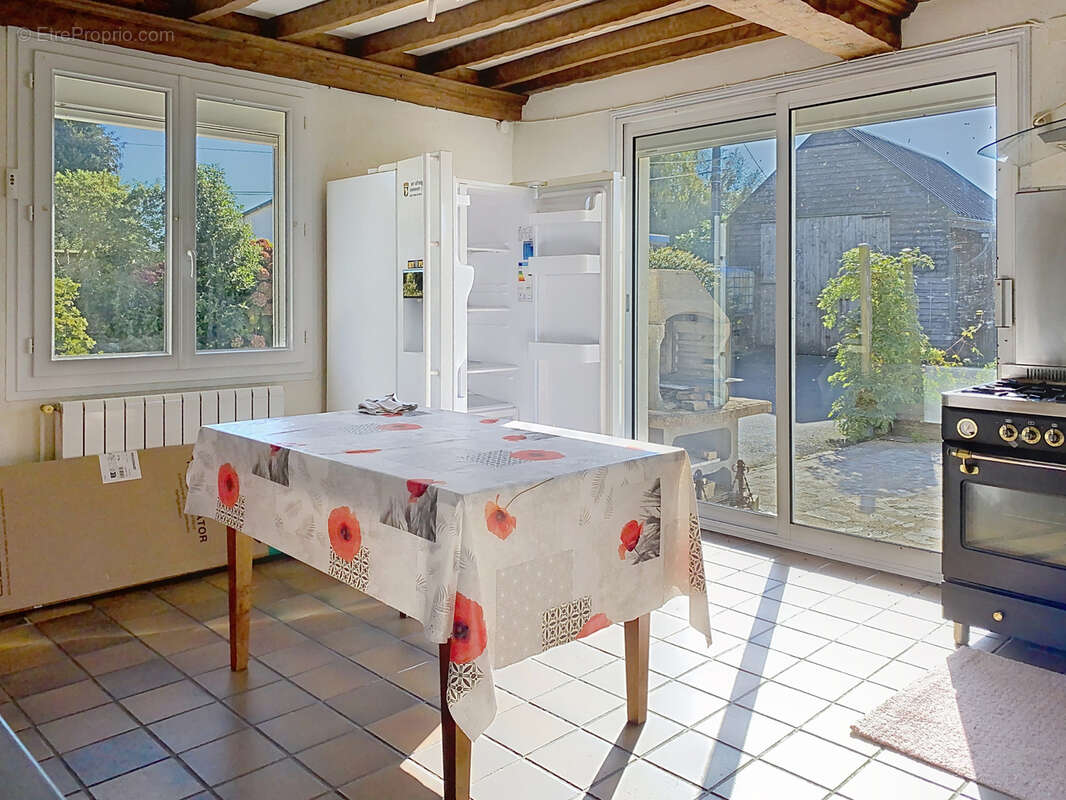 Maison à PICAUVILLE