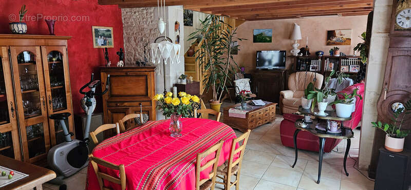Maison à LA CRECHE