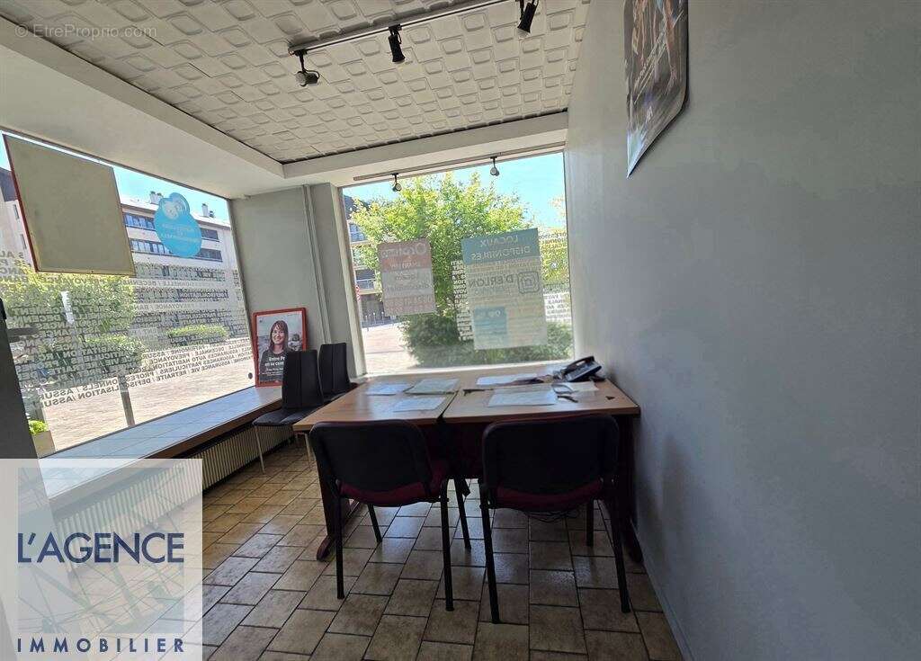 Commerce 109 m² à Reims  - photo 2
