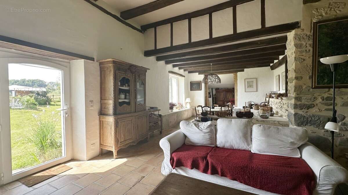 Maison à SAINT-LON-LES-MINES