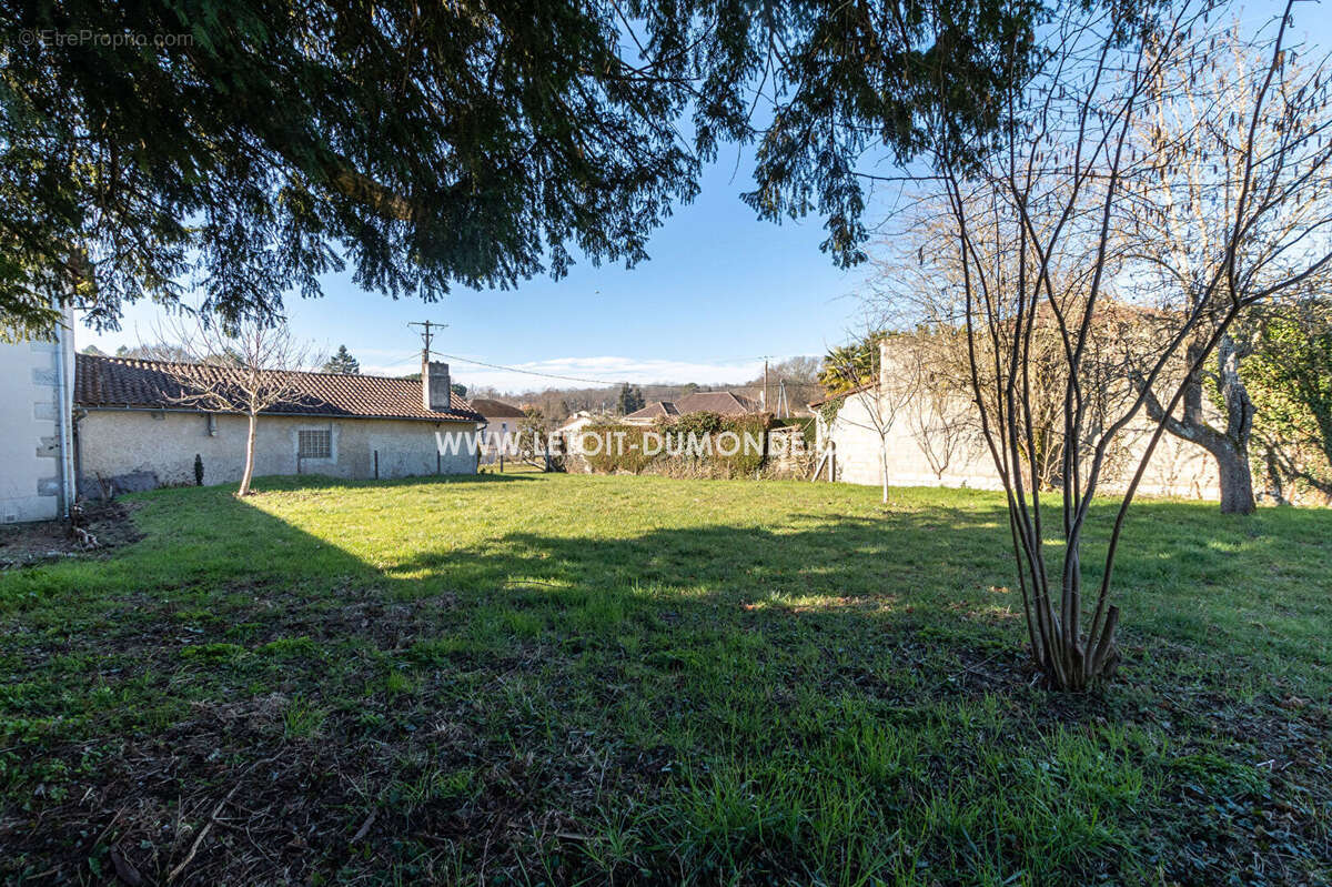 Maison à MARSAC-SUR-L'ISLE