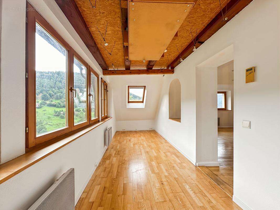 Appartement à SAINT-AMARIN