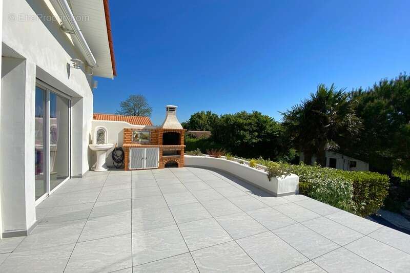 Maison à PORT-DES-BARQUES