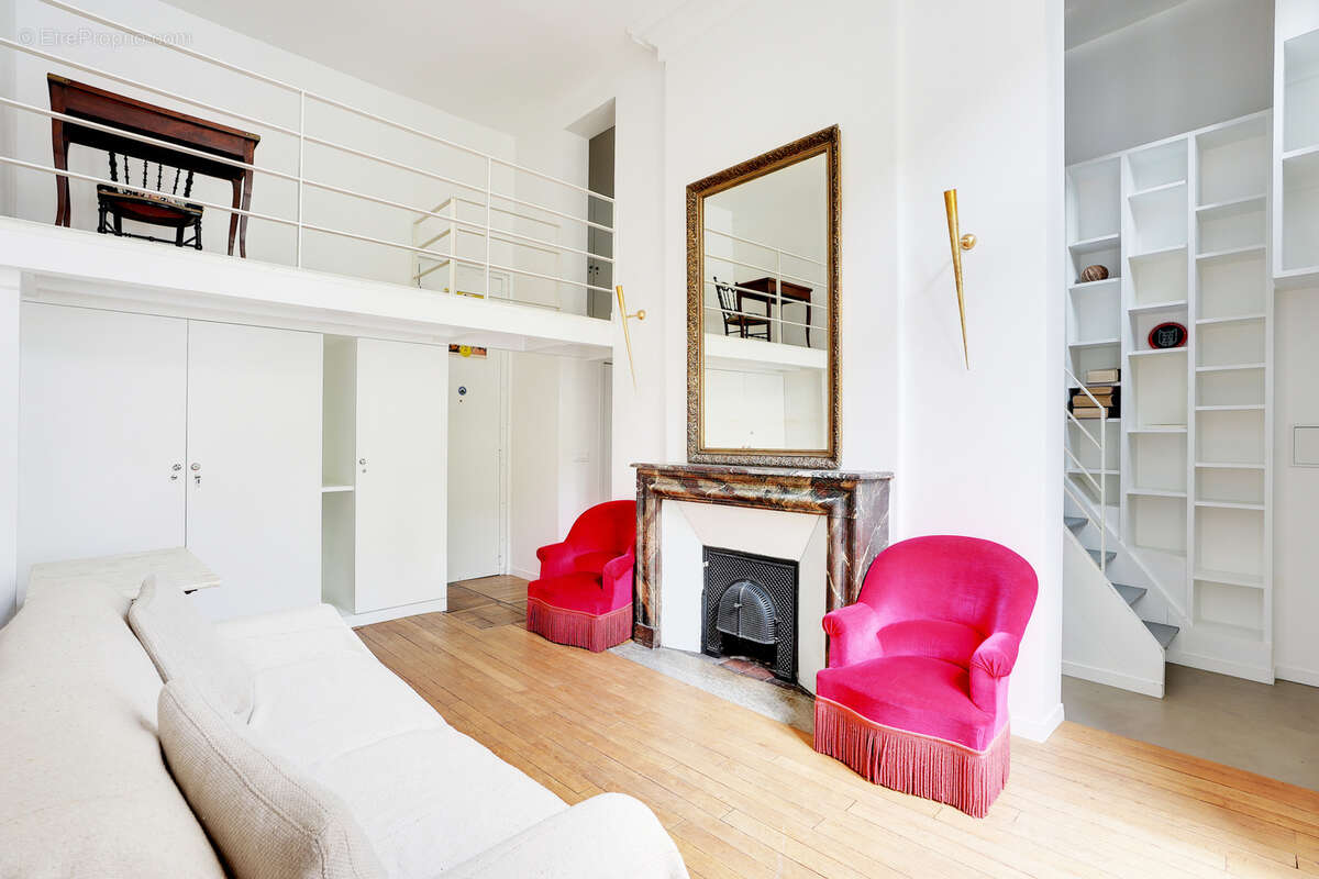 Appartement à PARIS-3E