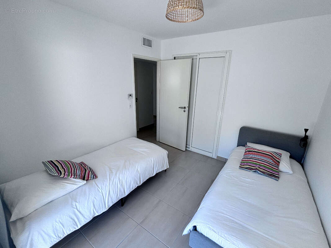 Appartement à SAINT-CYR-SUR-MER