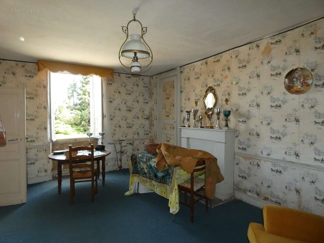 Maison 131 m² à Lussat  - photo 4