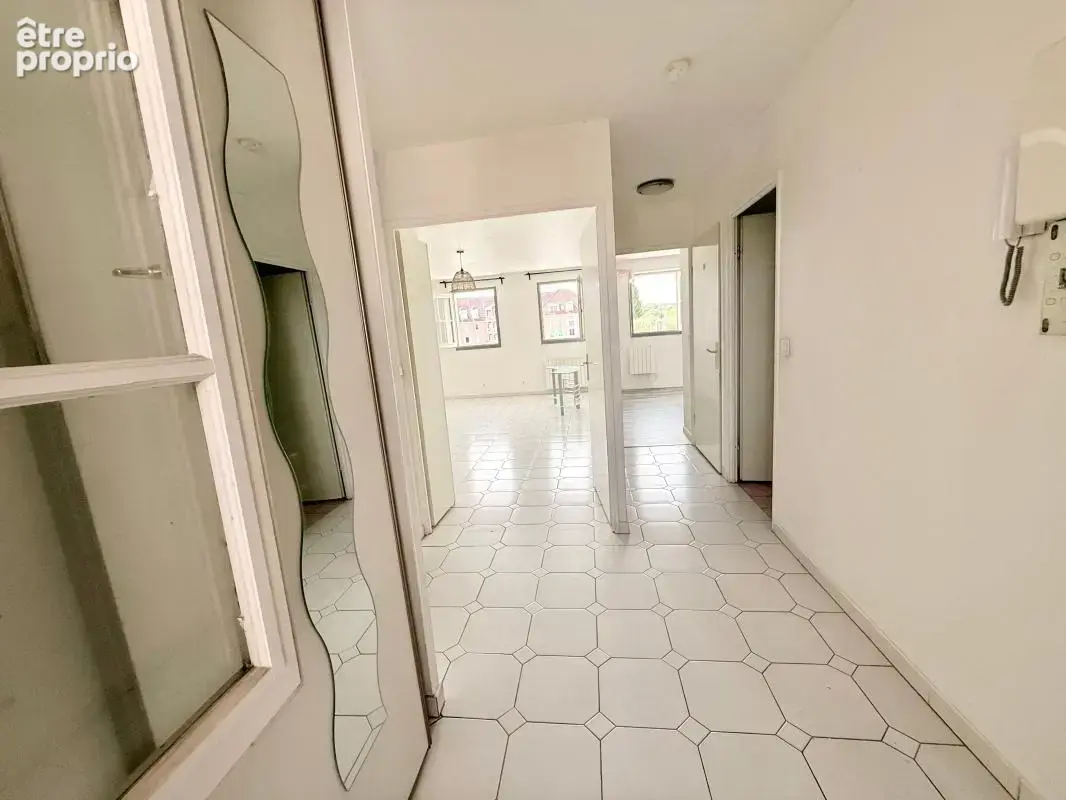PORT CERGY – Vue exceptionnelle sur la Marina et l’Oise Idéal investisseur ou premier achat - photo 5