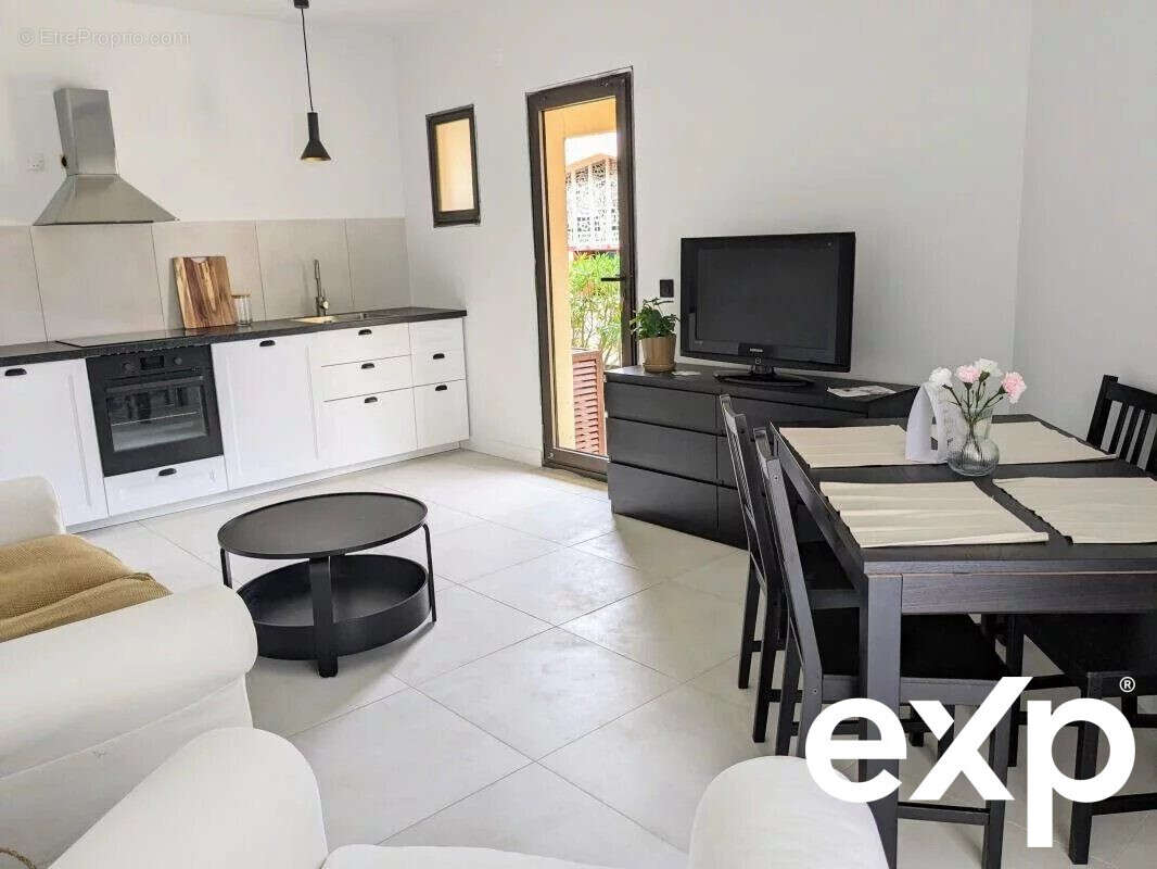 Appartement à FREJUS