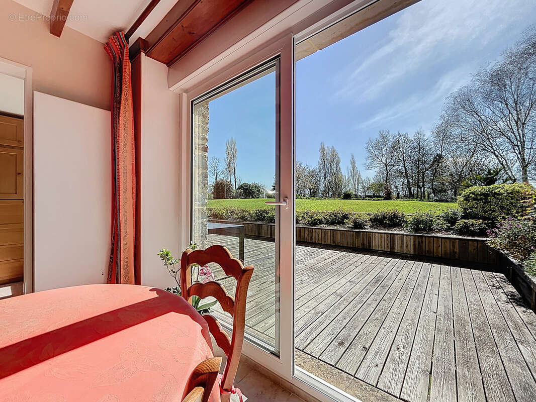 Maison à SAINT-MAURICE-EN-COTENTIN