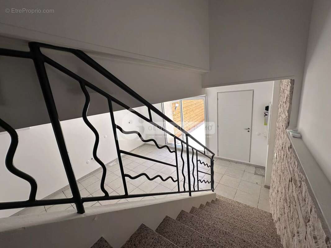Appartement à EYRAGUES