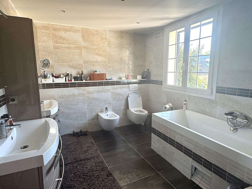 Maison à MAISONS-LAFFITTE