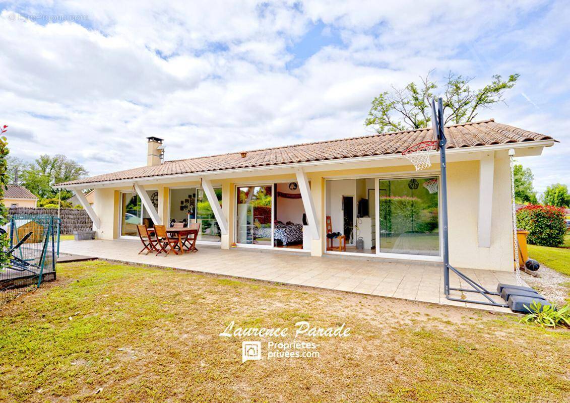 Maison à CAMPS-SUR-L&#039;ISLE