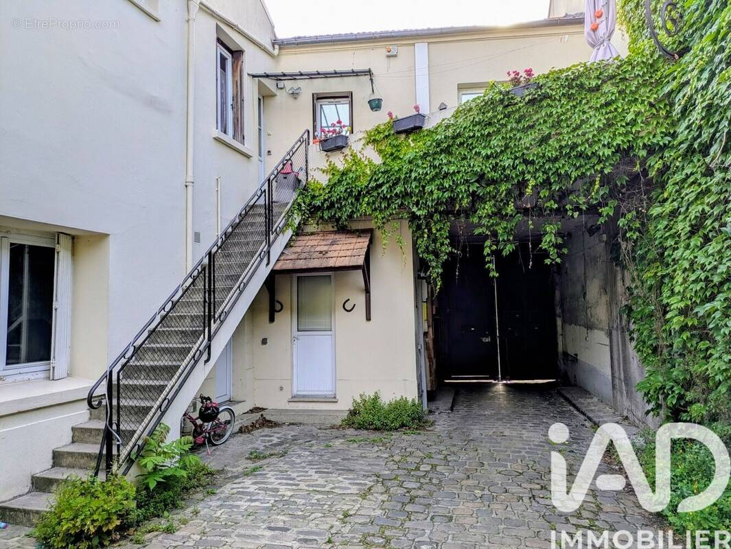 Photo 1 - Appartement à GENNEVILLIERS