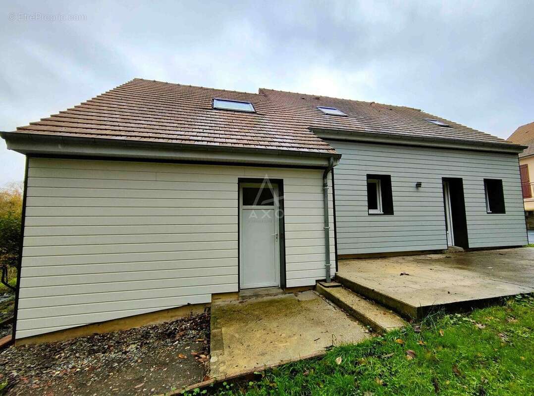 Maison à NOTRE-DAME-DU-PE